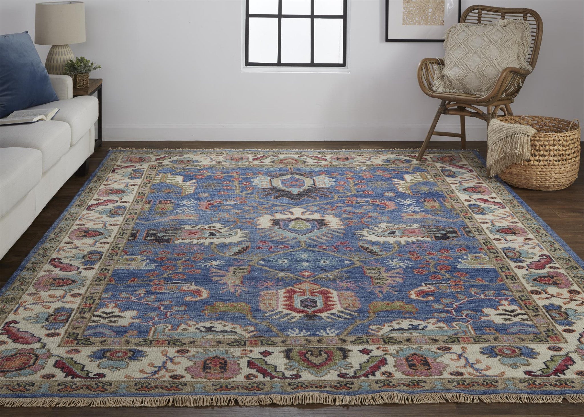 5' X 8' Blue And Red Wool Floral Hand Knotted Stain Resistant Area Rug