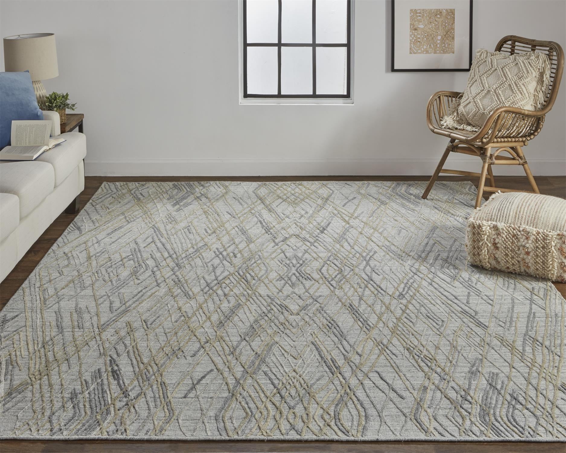 8' X 10' Gray And Ivory Abstract Hand Woven Area Rug