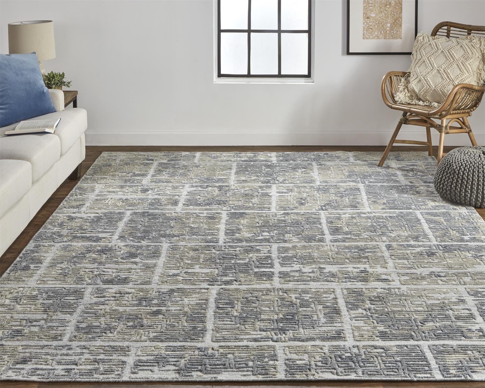 9' X 12' Gray And Ivory Abstract Hand Woven Area Rug