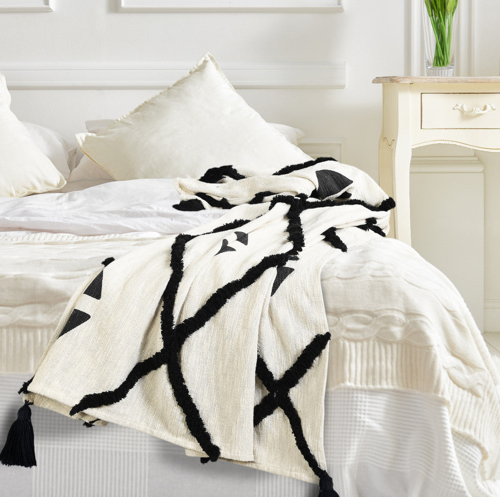 Black and White Woven Cotton Geometric Throw Blanket