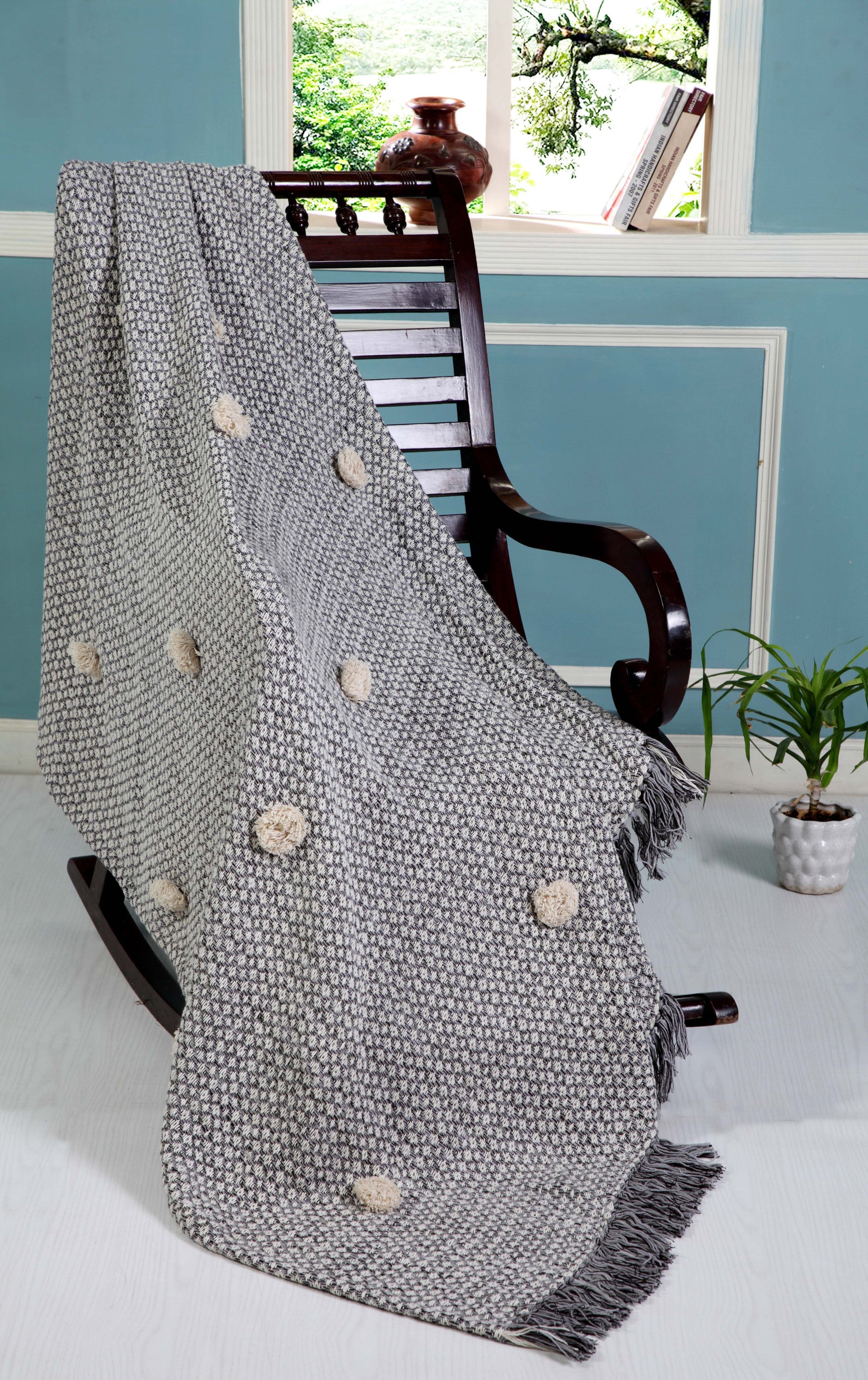 Gray Woven Cotton Houndstooth Throw Blanket