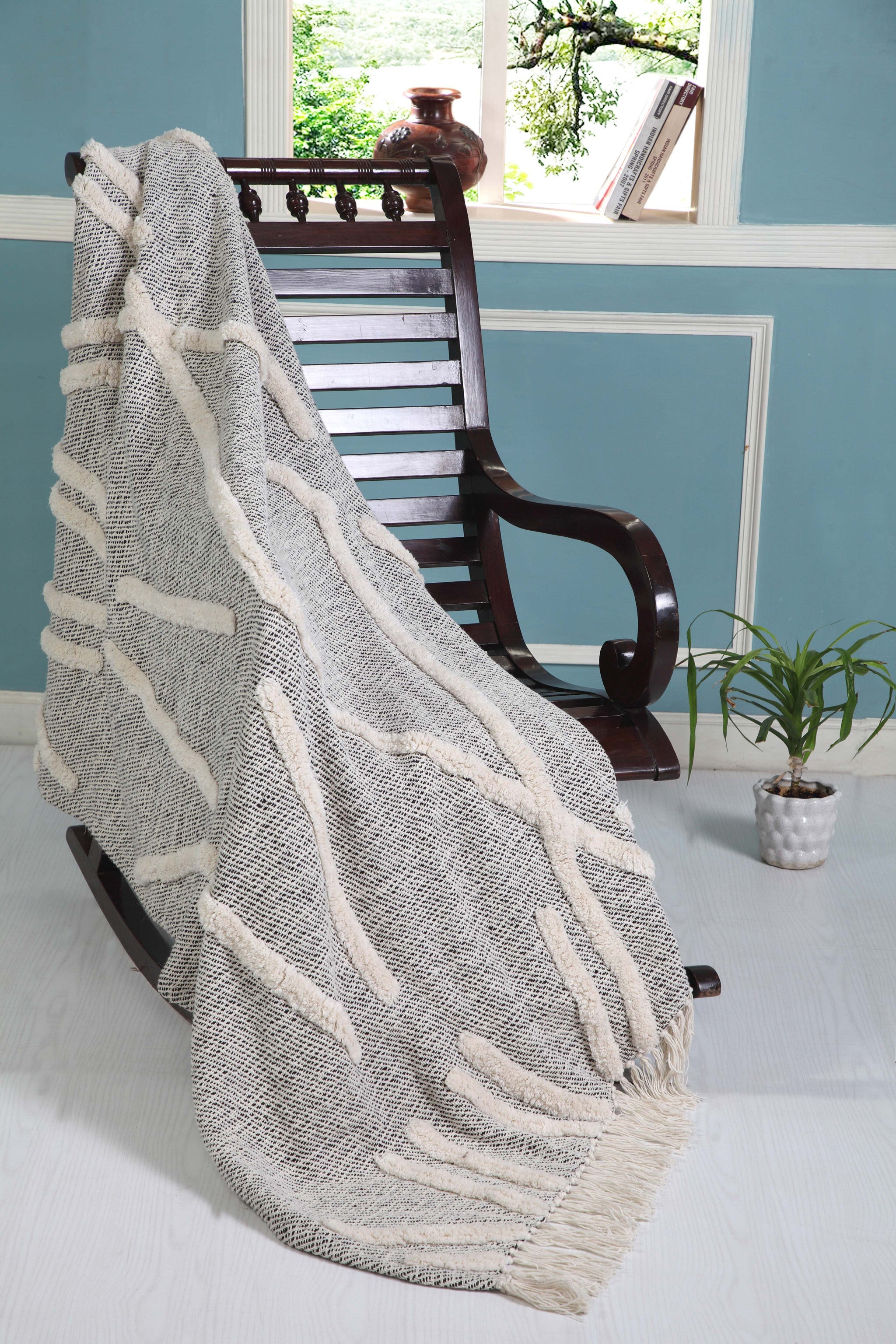 Black and Gray Woven Cotton Geometric Throw Blanket