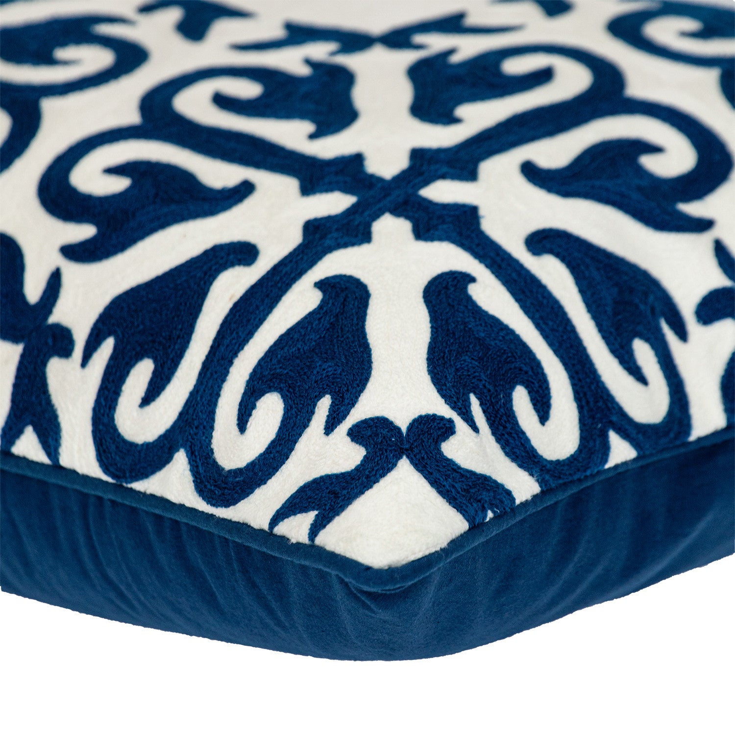 18" X 18" Blue 100% Cotton Geometric Zippered Pillow