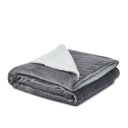 Light Gray Knitted PolYester Solid Color Plush Queen Blanket