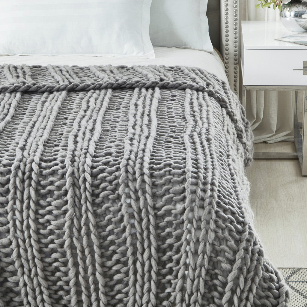 Light Gray Knitted Polyester Solid Color Throw Blanket