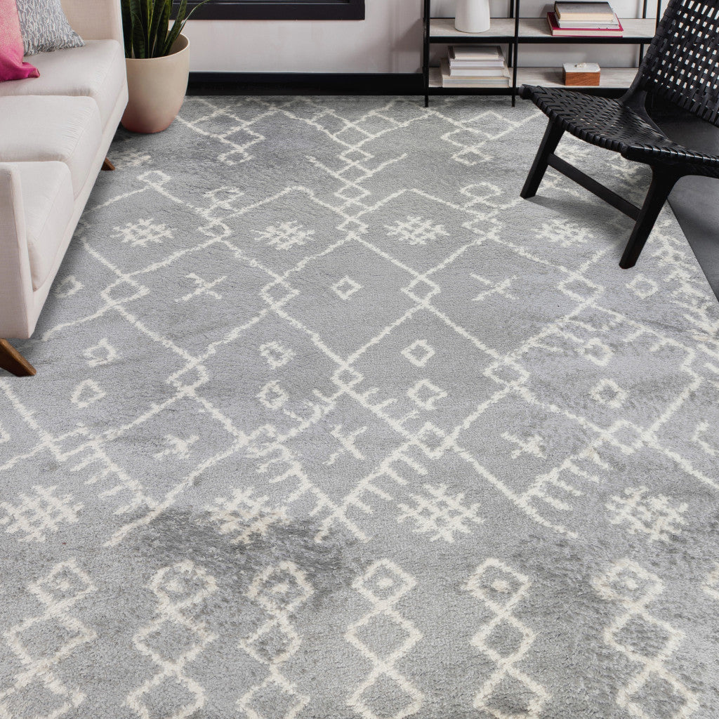 7' x 9' Gray and Ivory Geometric Shag Area Rug