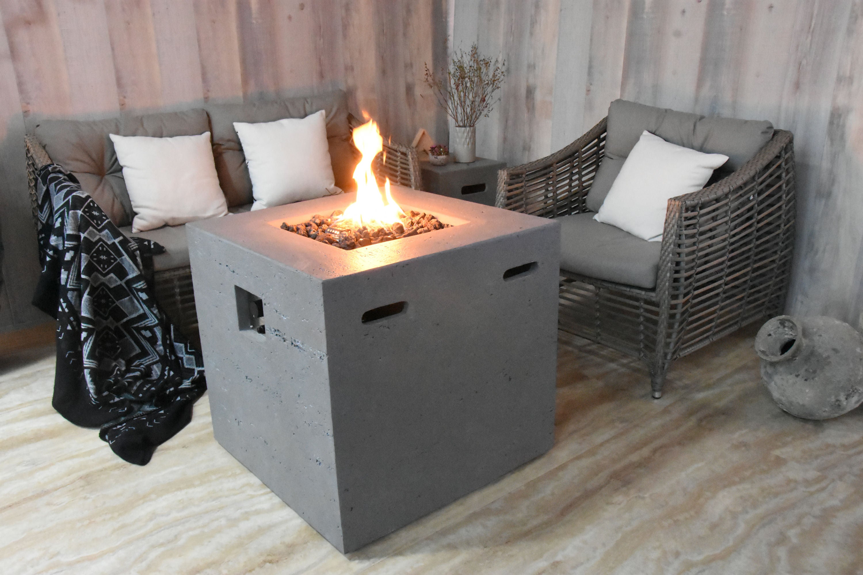 Ellingtone Fire Table