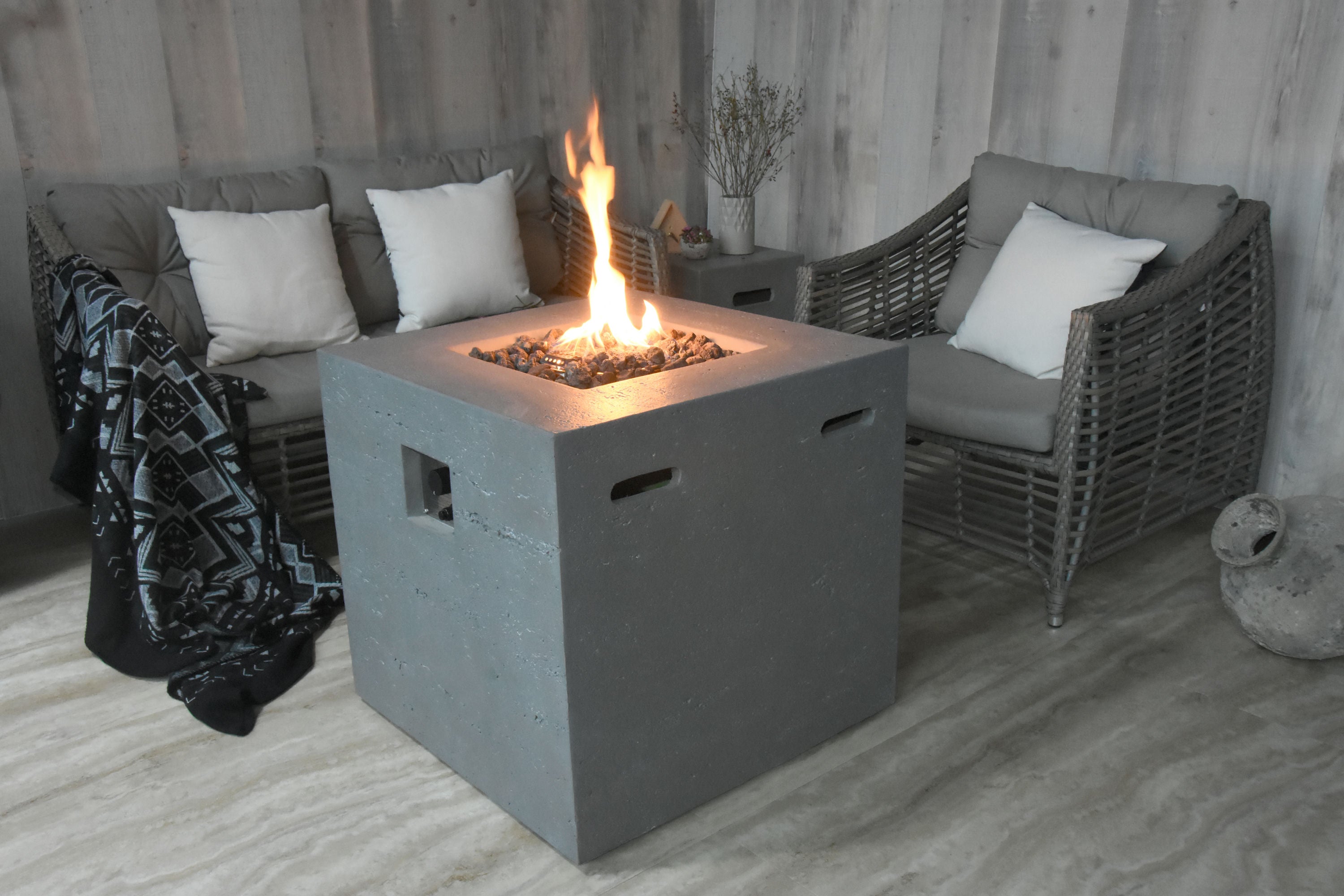 Ellingtone Fire Table